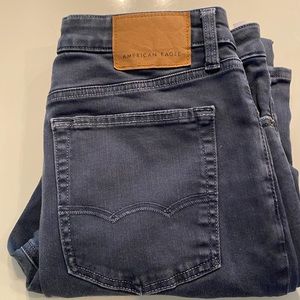 American Eagle Distressed Men’s Jeans